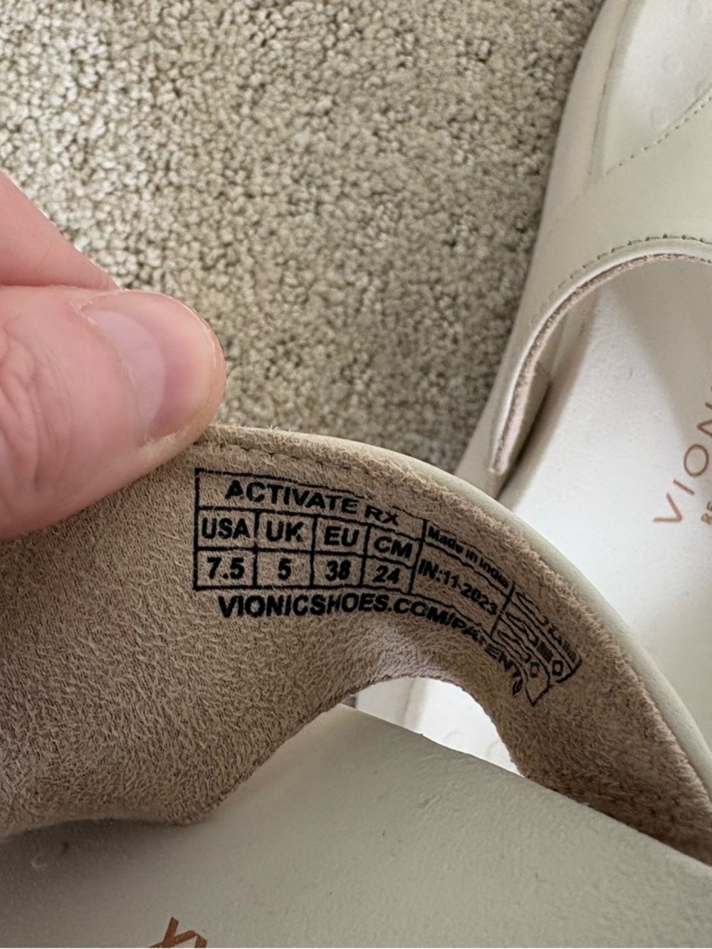 Vionic Recovery RX Sandals 7.5 - Picture 10 of 10